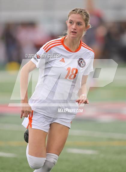Thumbnail 2 in Skyridge vs. Mountain Ridge (UHSAA 6A Quarterfinal) photogallery.