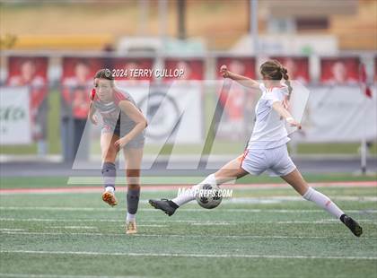 Thumbnail 2 in Skyridge vs. Mountain Ridge (UHSAA 6A Quarterfinal) photogallery.