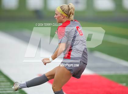 Thumbnail 2 in Skyridge vs. Mountain Ridge (UHSAA 6A Quarterfinal) photogallery.