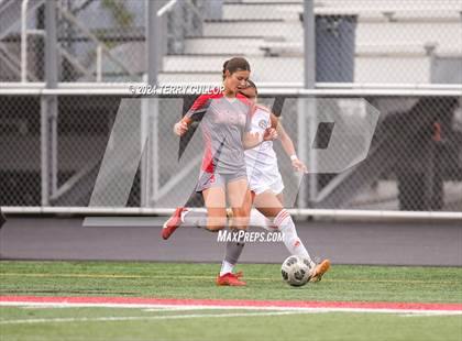 Thumbnail 3 in Skyridge vs. Mountain Ridge (UHSAA 6A Quarterfinal) photogallery.