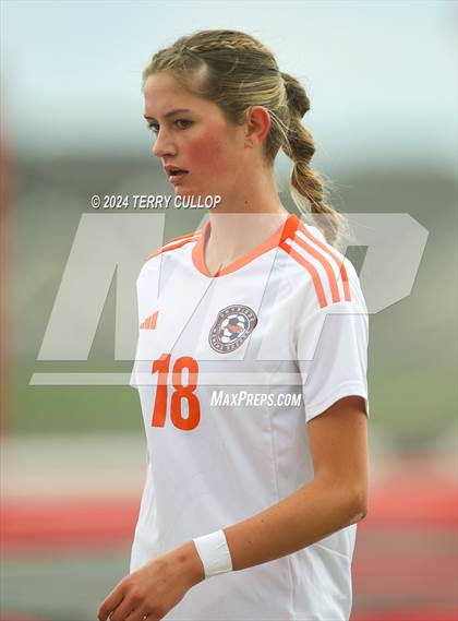Thumbnail 3 in Skyridge vs. Mountain Ridge (UHSAA 6A Quarterfinal) photogallery.