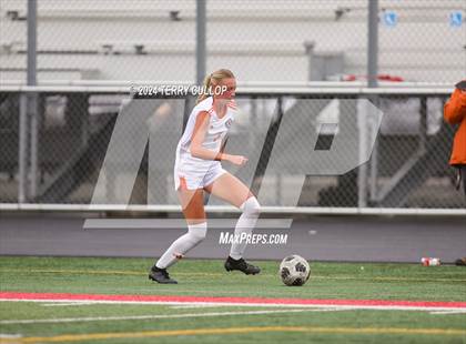 Thumbnail 2 in Skyridge vs. Mountain Ridge (UHSAA 6A Quarterfinal) photogallery.