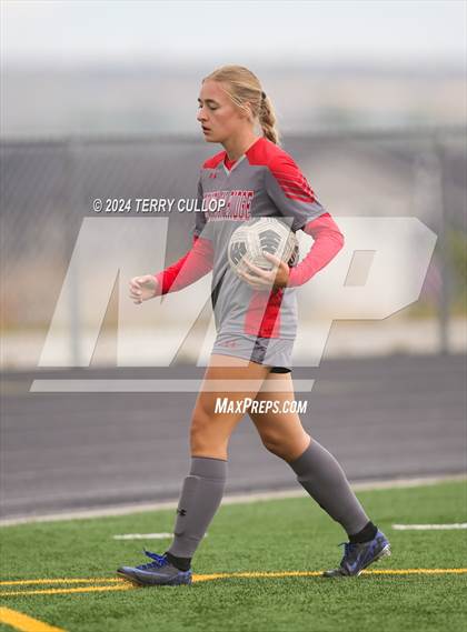 Thumbnail 2 in Skyridge vs. Mountain Ridge (UHSAA 6A Quarterfinal) photogallery.