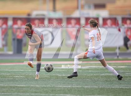 Thumbnail 1 in Skyridge vs. Mountain Ridge (UHSAA 6A Quarterfinal) photogallery.