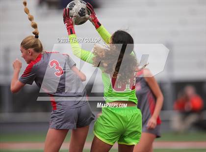 Thumbnail 1 in Skyridge vs. Mountain Ridge (UHSAA 6A Quarterfinal) photogallery.