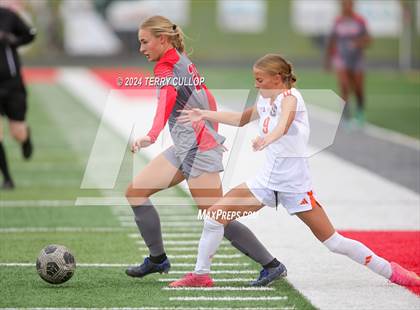 Thumbnail 2 in Skyridge vs. Mountain Ridge (UHSAA 6A Quarterfinal) photogallery.