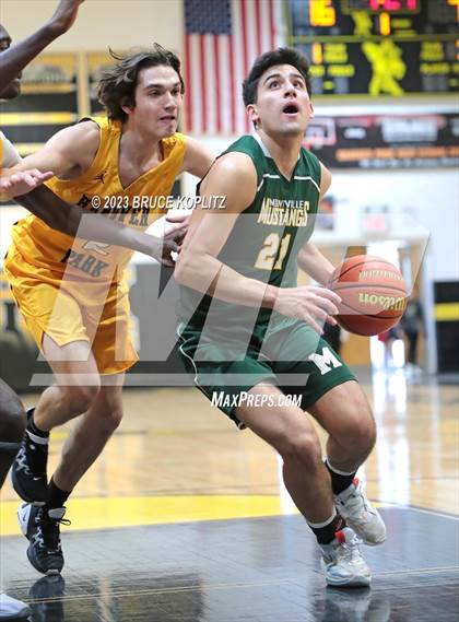 Thumbnail 1 in Montville @ Hanover Park photogallery.
