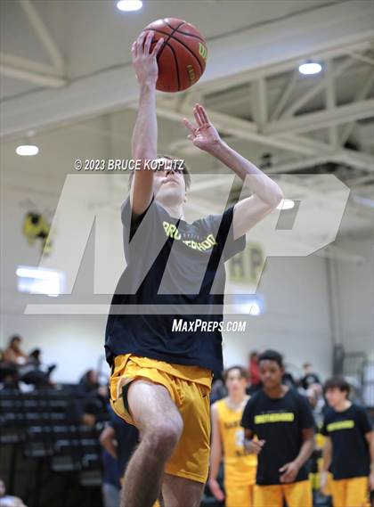 Thumbnail 1 in Montville @ Hanover Park photogallery.