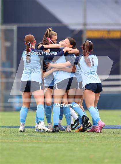 Thumbnail 3 in St. Mary's vs. St. Anthony's (NYS Catholic Championship) photogallery.