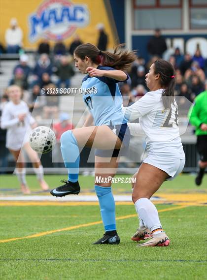 Thumbnail 2 in St. Mary's vs. St. Anthony's (NYS Catholic Championship) photogallery.