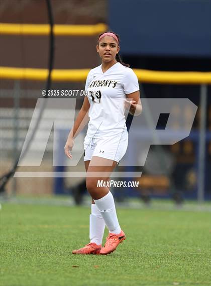 Thumbnail 2 in St. Mary's vs. St. Anthony's (NYS Catholic Championship) photogallery.