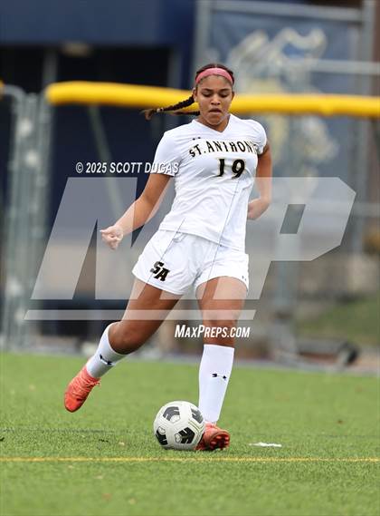 Thumbnail 3 in St. Mary's vs. St. Anthony's (NYS Catholic Championship) photogallery.