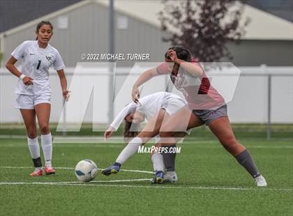Thumbnail 1 in Vallivue vs Canyon View (IHSAA 4A State Playoff) photogallery.