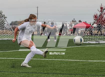 Thumbnail 3 in Vallivue vs Canyon View (IHSAA 4A State Playoff) photogallery.