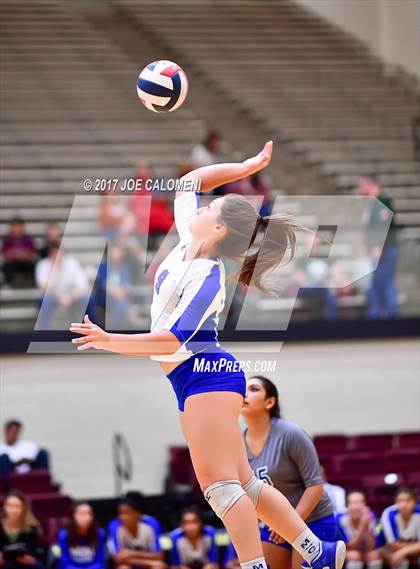 Thumbnail 3 in Lee [Robert E.] vs MacArthur [Douglas] photogallery.