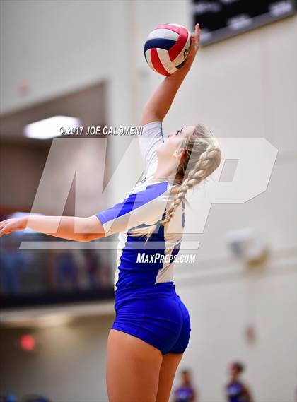 Thumbnail 1 in Lee [Robert E.] vs MacArthur [Douglas] photogallery.