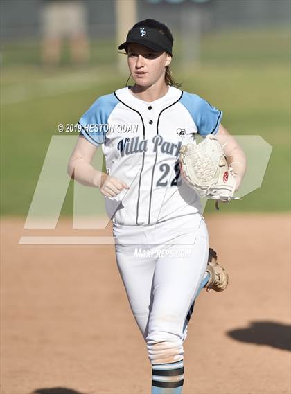 Thumbnail 1 in Brea Olinda @ Villa Park photogallery.