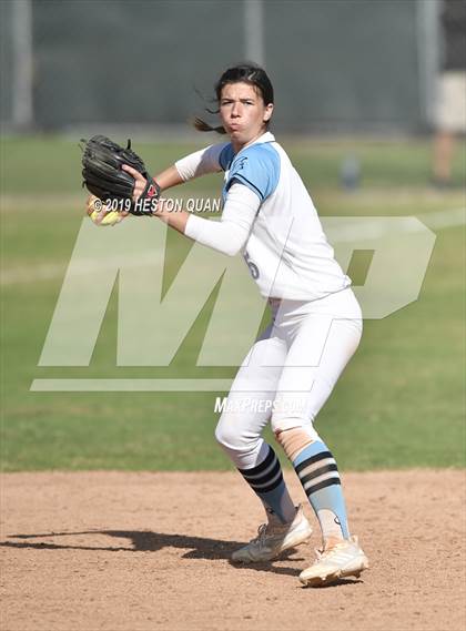 Thumbnail 1 in Brea Olinda @ Villa Park photogallery.