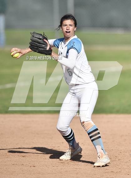 Thumbnail 1 in Brea Olinda @ Villa Park photogallery.