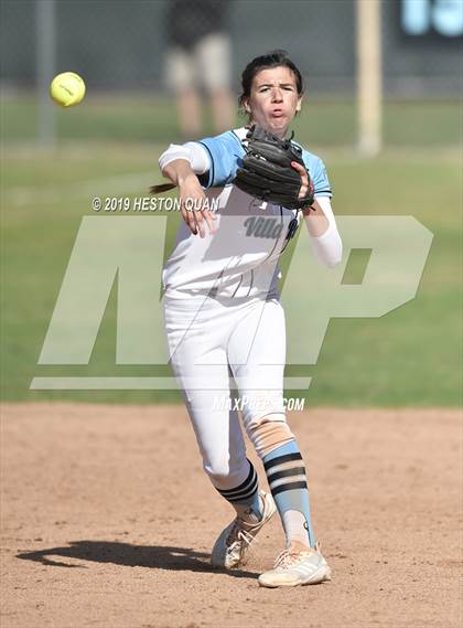 Thumbnail 1 in Brea Olinda @ Villa Park photogallery.