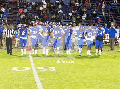 Thumbnail 1 in Santa Margarita @ Serra (CIF-SS Division 1 1st Round) photogallery.