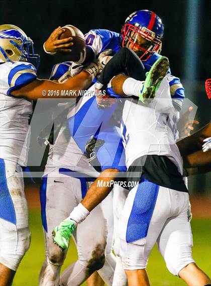 Thumbnail 3 in Santa Margarita @ Serra (CIF-SS Division 1 1st Round) photogallery.