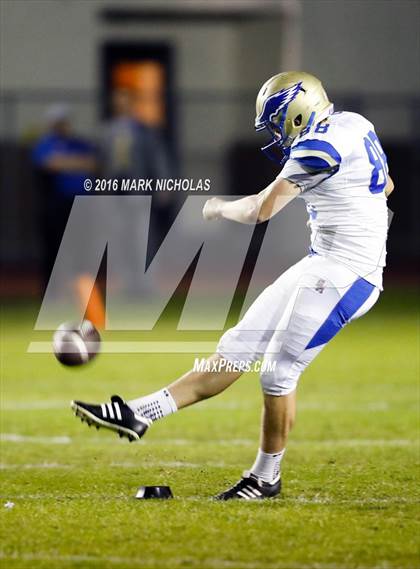 Thumbnail 3 in Santa Margarita @ Serra (CIF-SS Division 1 1st Round) photogallery.