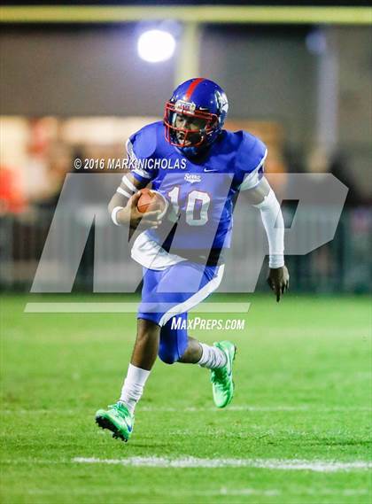 Thumbnail 2 in Santa Margarita @ Serra (CIF-SS Division 1 1st Round) photogallery.
