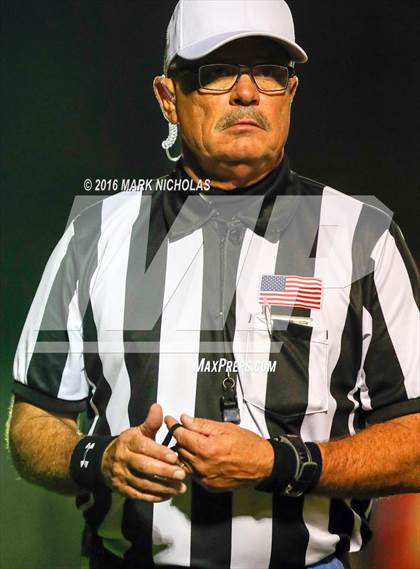 Thumbnail 3 in Santa Margarita @ Serra (CIF-SS Division 1 1st Round) photogallery.