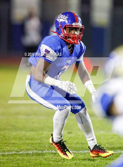 Thumbnail 2 in Santa Margarita @ Serra (CIF-SS Division 1 1st Round) photogallery.