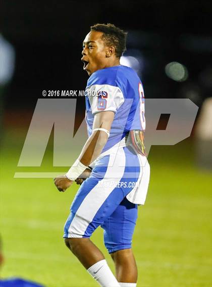 Thumbnail 2 in Santa Margarita @ Serra (CIF-SS Division 1 1st Round) photogallery.