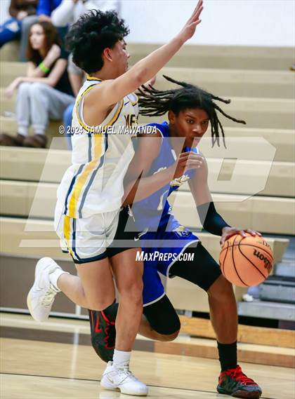Thumbnail 2 in El Camino Real vs Menlo School (St. Francis Holiday Hoopfest Tournament) photogallery.