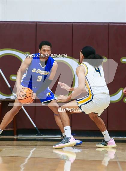 Thumbnail 2 in El Camino Real vs Menlo School (St. Francis Holiday Hoopfest Tournament) photogallery.