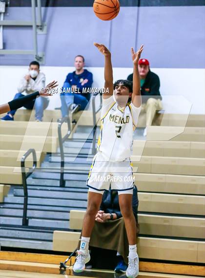 Thumbnail 2 in El Camino Real vs Menlo School (St. Francis Holiday Hoopfest Tournament) photogallery.