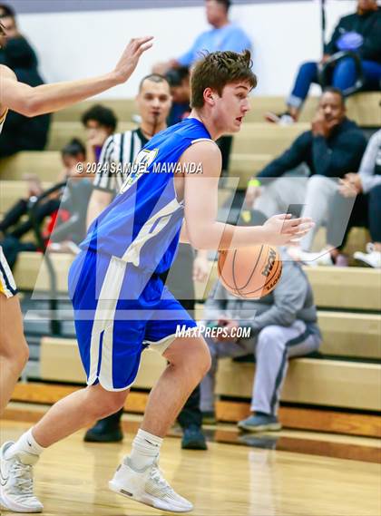 Thumbnail 2 in El Camino Real vs Menlo School (St. Francis Holiday Hoopfest Tournament) photogallery.
