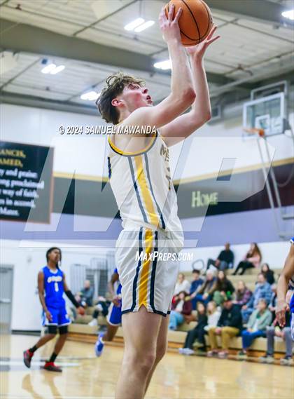 Thumbnail 2 in El Camino Real vs Menlo School (St. Francis Holiday Hoopfest Tournament) photogallery.