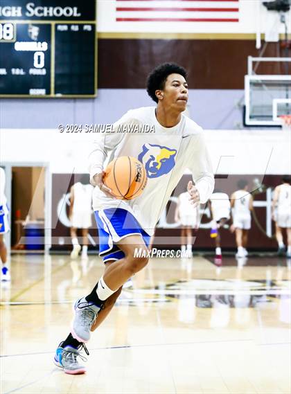 Thumbnail 2 in El Camino Real vs Menlo School (St. Francis Holiday Hoopfest Tournament) photogallery.