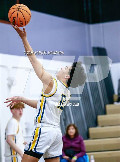 Thumbnail 3 in El Camino Real vs Menlo School (St. Francis Holiday Hoopfest Tournament) photogallery.