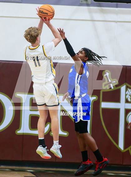 Thumbnail 2 in El Camino Real vs Menlo School (St. Francis Holiday Hoopfest Tournament) photogallery.