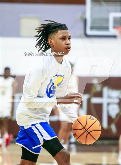 Thumbnail 3 in El Camino Real vs Menlo School (St. Francis Holiday Hoopfest Tournament) photogallery.