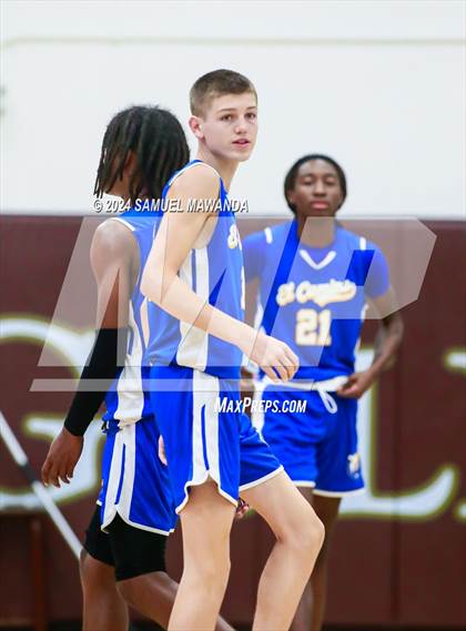 Thumbnail 3 in El Camino Real vs Menlo School (St. Francis Holiday Hoopfest Tournament) photogallery.