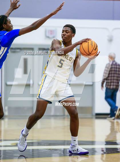 Thumbnail 2 in El Camino Real vs Menlo School (St. Francis Holiday Hoopfest Tournament) photogallery.