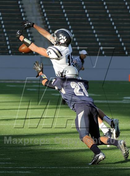 Thumbnail 2 in Marin Catholic vs. Madison (CIF State D3 Final) photogallery.