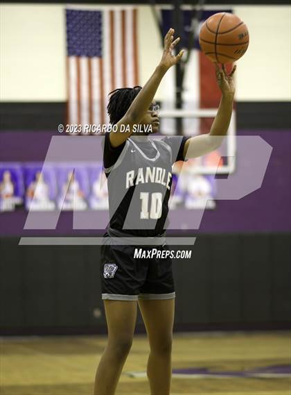 Thumbnail 3 in Fulshear vs Randle photogallery.