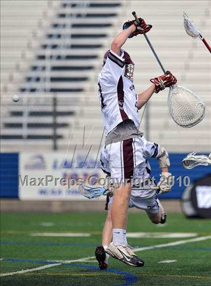 Thumbnail 2 in Comsewogue vs. Garden City (NYSPHSAA Class B Quarterfinal) photogallery.