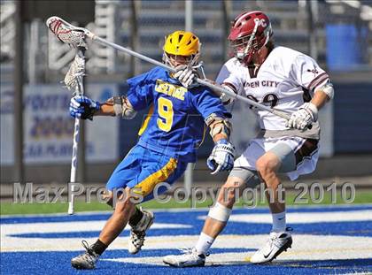 Thumbnail 1 in Comsewogue vs. Garden City (NYSPHSAA Class B Quarterfinal) photogallery.