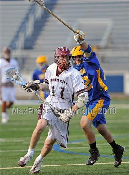 Thumbnail 1 in Comsewogue vs. Garden City (NYSPHSAA Class B Quarterfinal) photogallery.