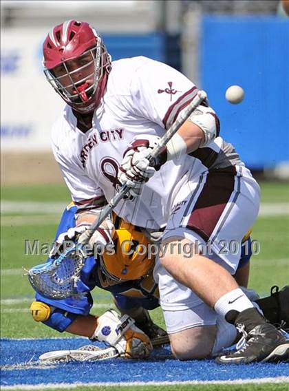 Thumbnail 3 in Comsewogue vs. Garden City (NYSPHSAA Class B Quarterfinal) photogallery.