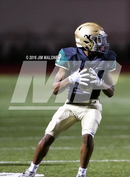 Thumbnail 2 in Moreau Catholic vs. Harker (CIF-NCS D4 1st Round) photogallery.