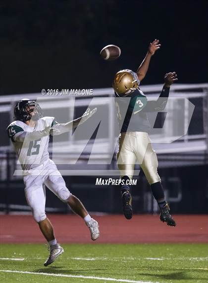 Thumbnail 2 in Moreau Catholic vs. Harker (CIF-NCS D4 1st Round) photogallery.